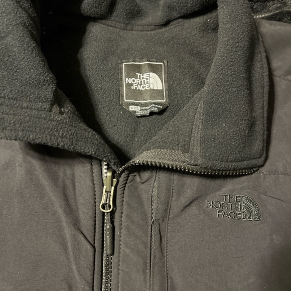 The North Face Women’s Gray Jacket - Picture 2 of 2